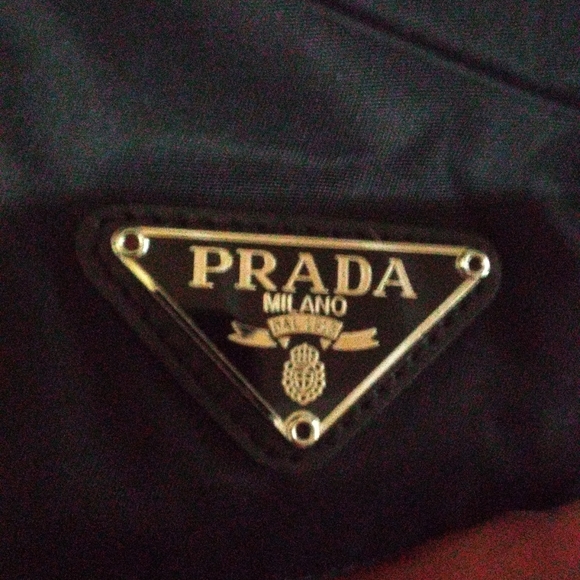 Prada nylon messenger bag - Picture 2 of 16